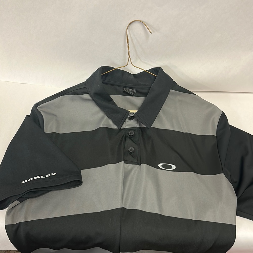 Oakley golf polo